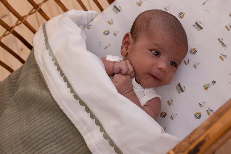 Little Dutch- Lençol de alcofa bordado: Sailors Bay