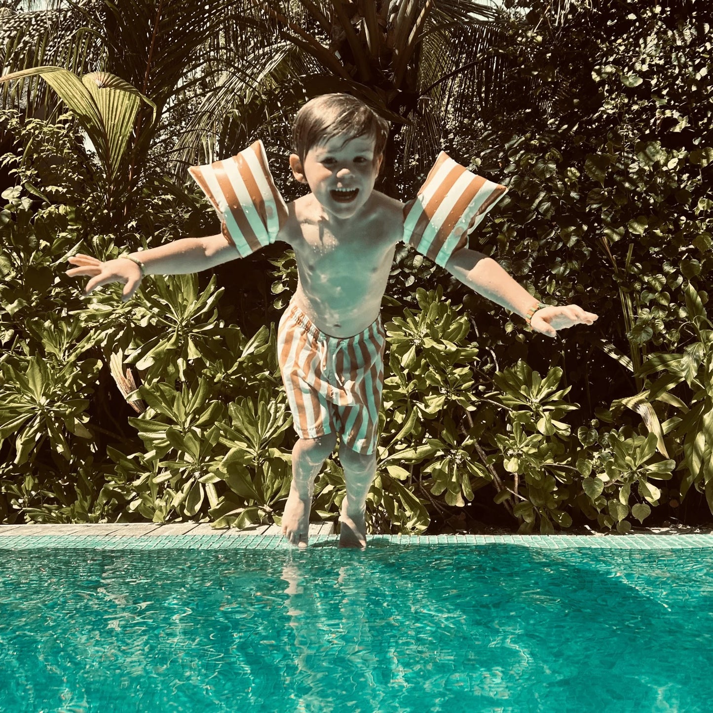 Swim Essentials -FLOW BROWN- BRAÇADEIRAS 2-6